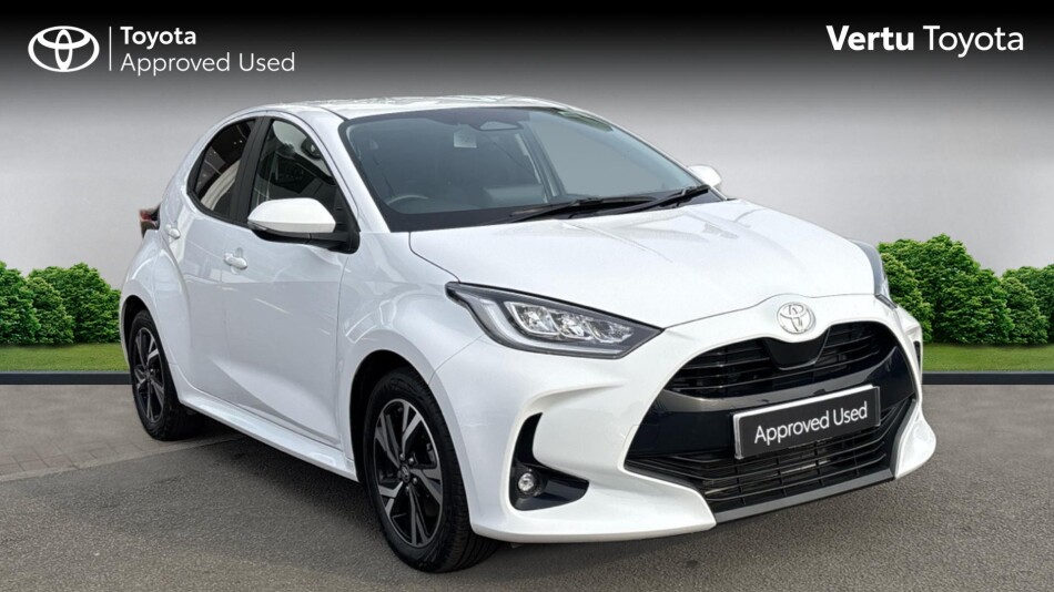 Toyota Yaris 1.5 Hybrid Design 5dr CVT Hybrid Hatchback